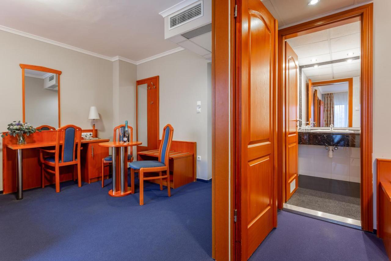 Szonyi Garden Hotel Pest Budapešť Exteriér fotografie